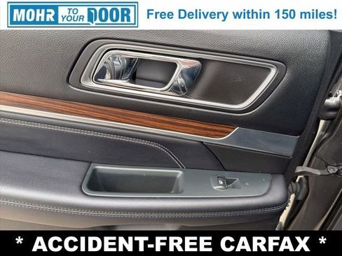 Used 2018 Ford Explorer Limited image 29