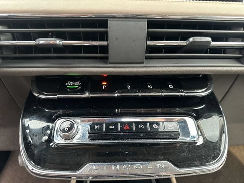 Used 2023 Lincoln Corsair AWD w/ Equipment Group 101A image 23