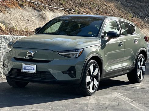 Certified 2023 Volvo C40 P8 Recharge Plus w/ Climate Package image 9