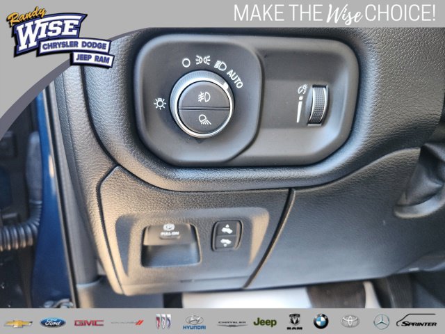 Used 2020 RAM 1500 Big Horn AWD/4WD image 19