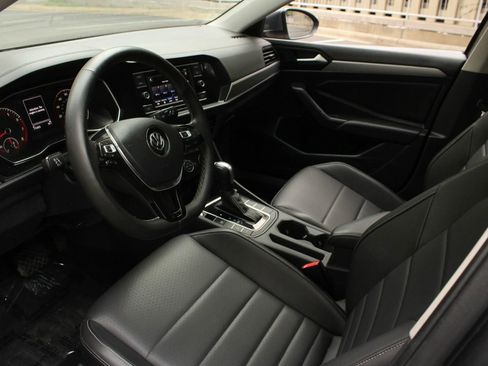 Used 2021 Volkswagen Jetta R-Line FWD image 13