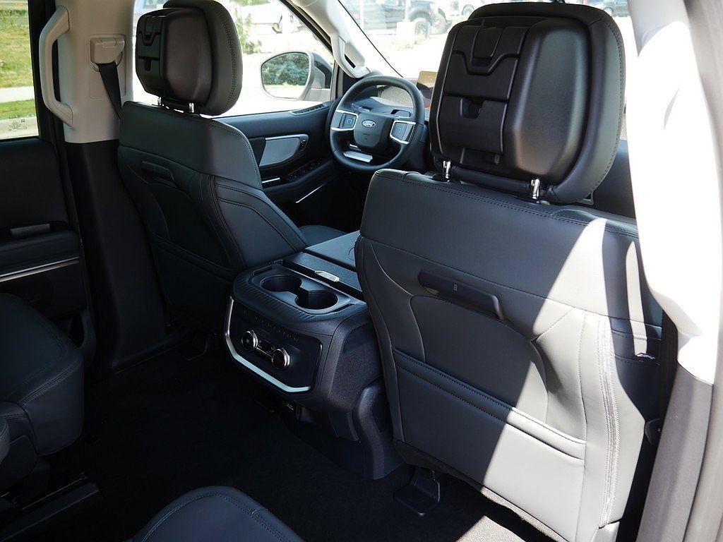 New 2027 Ford Expedition Active AWD/4WD image 34