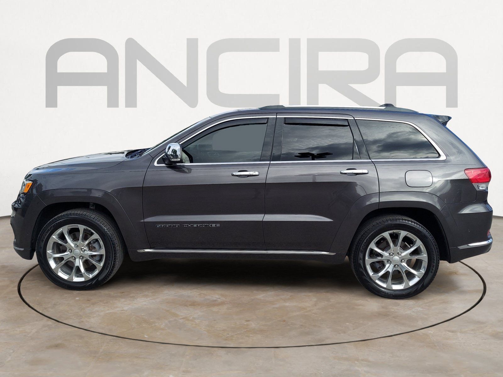 Used 2020 Jeep Grand Cherokee Summit AWD/4WD image 7