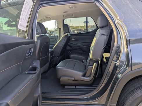 Used 2021 Chevrolet Traverse RS image 31
