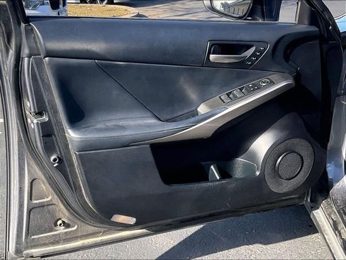 Used 2018 Lexus IS 300 F Sport image 24