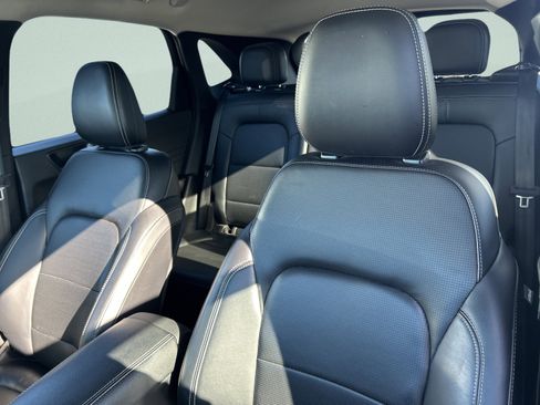 Used 2023 Ford Escape Platinum image 23