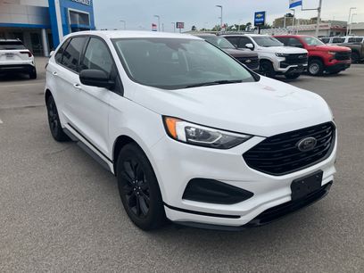 Used 2022 Ford Edge SE w/ Black Appearance Package