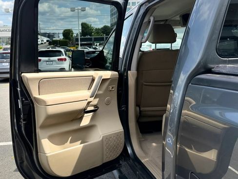 Used 2008 Nissan Titan SE AWD/4WD image 22