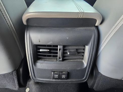 Used 2019 Toyota Avalon XLE w/ Carpet Mat Package FWD image 26