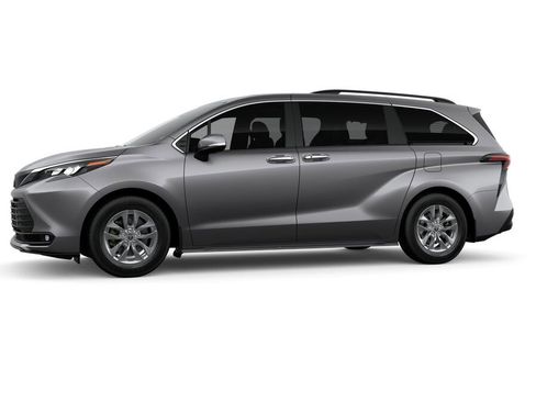 New 2026 Toyota Sienna XLE image 3