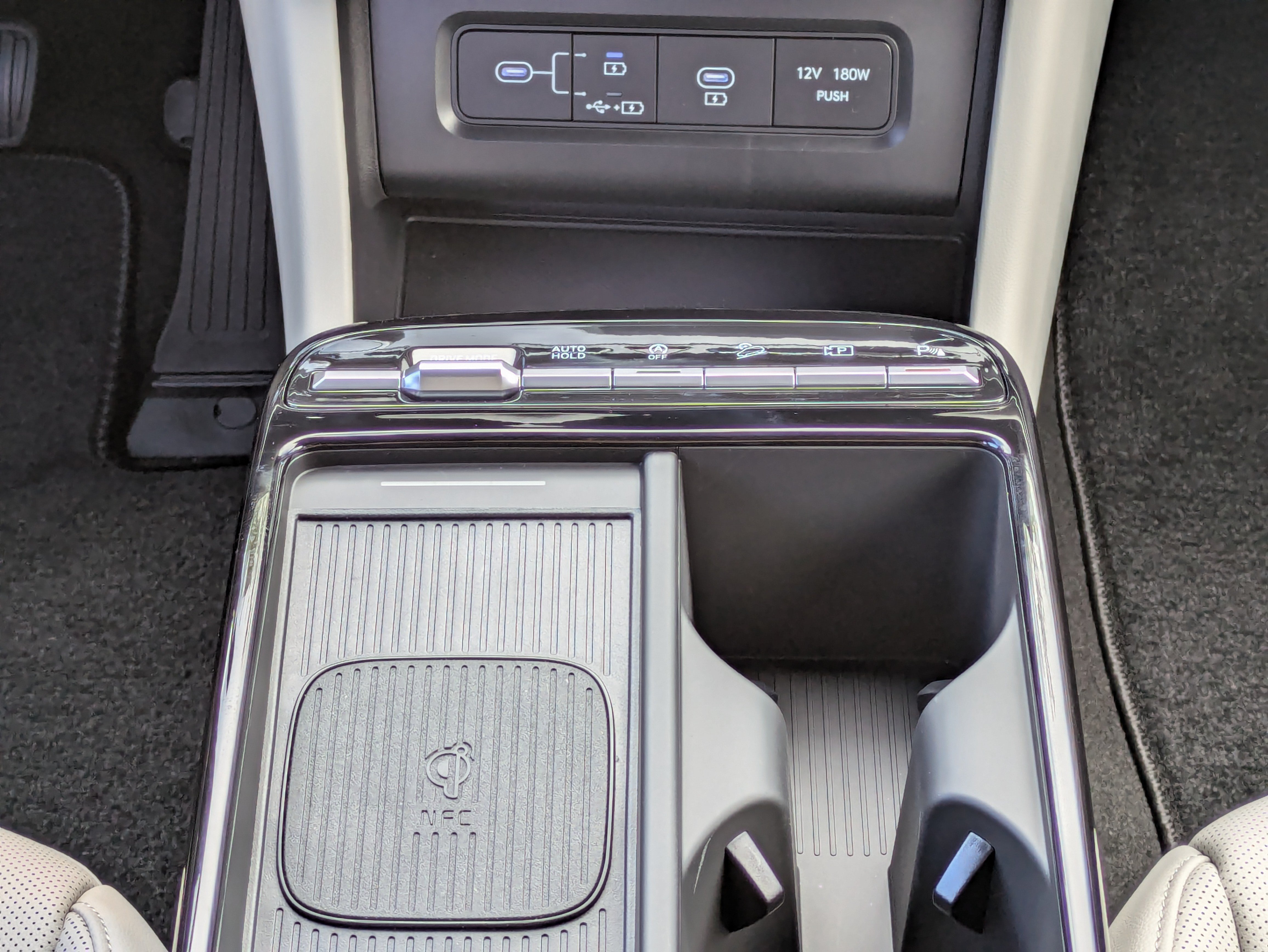 New 2026 Hyundai Tucson Limited FWD image 17
