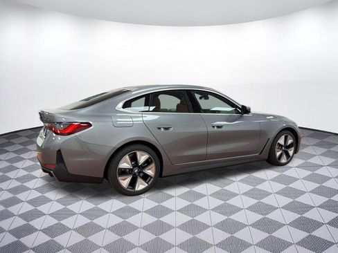 Used 2026 BMW i4 xDrive40i w/ Premium Package AWD/4WD image 9