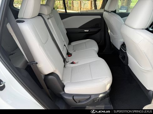 Used 2025 Lexus TX 350 FWD image 28
