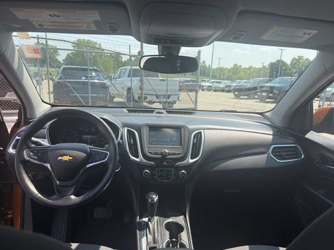 Used 2018 Chevrolet Equinox LT AWD/4WD image 28