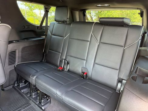 Used 2023 Cadillac Escalade ESV Premium Luxury RWD image 37