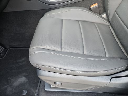 New 2026 Mercedes-Benz GLE 450 4MATIC image 24