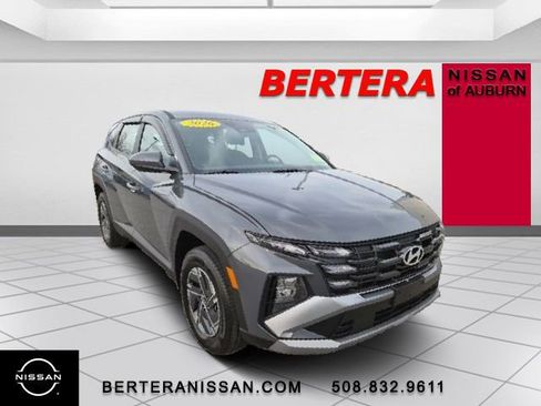 Used 2026 Hyundai Tucson Blue SE AWD/4WD image 4