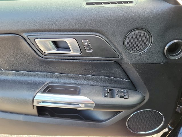 Used 2022 Ford Mustang Premium RWD image 15