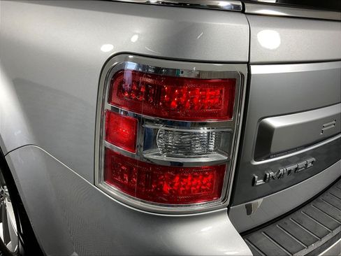 Used 2019 Ford Flex Limited FWD image 23
