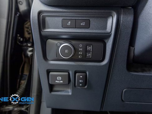 Used 2022 Ford Expedition Max Limited AWD/4WD image 13