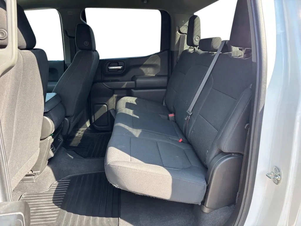 Used 2022 Chevrolet Silverado 1500 Custom Trail Boss w/ LPO, Dark Essentials Package AWD/4WD image 28