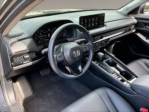 Used 2025 Honda Accord EX-L image 17
