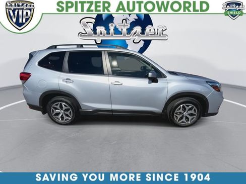 Used 2019 Subaru Forester Premium image 10