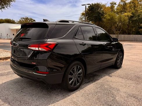 Used 2022 Chevrolet Equinox RS w/ RS Leather Package image 5