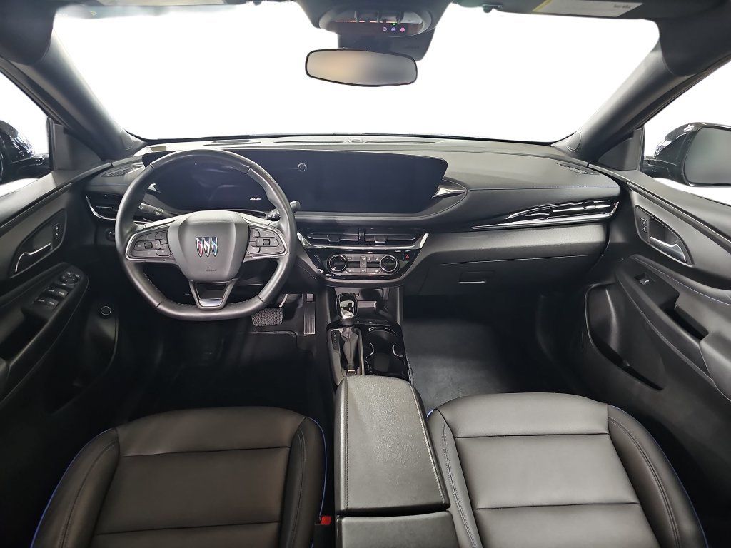 Used 2024 Buick Envista Sport Touring w/ Convenience I Package FWD image 11
