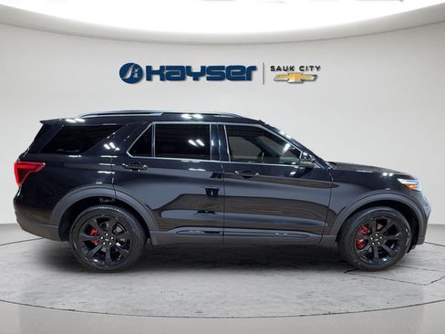 Used 2023 Ford Explorer ST w/ Technology Package AWD/4WD image 8