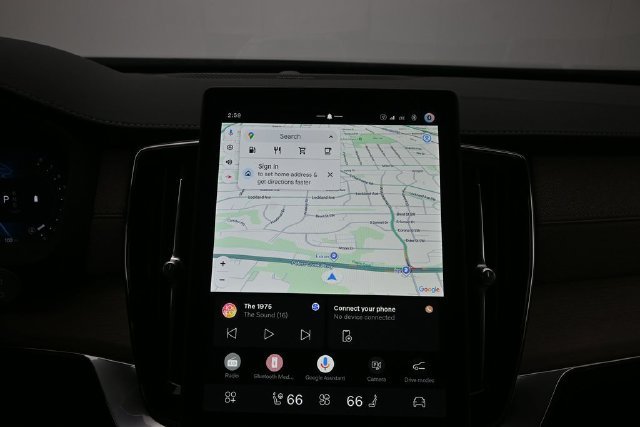 New 2027 Volvo XC90 B5 Plus AWD/4WD image 16