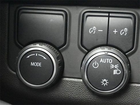 Used 2022 Chevrolet Tahoe LT w/ Luxury Package image 30