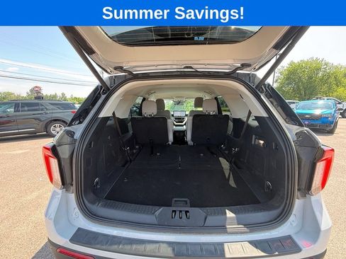 Used 2026 Ford Explorer Active w/ Active Comfort Package AWD/4WD image 32