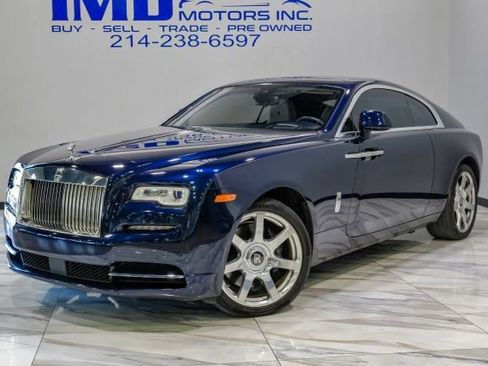 Used 2017 Rolls-Royce Wraith RWD image 2