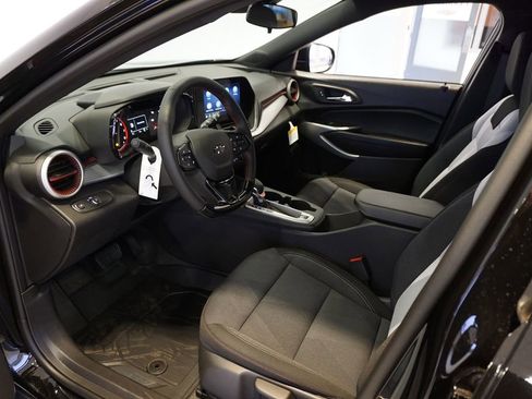 New 2026 Chevrolet Trax RS image 9