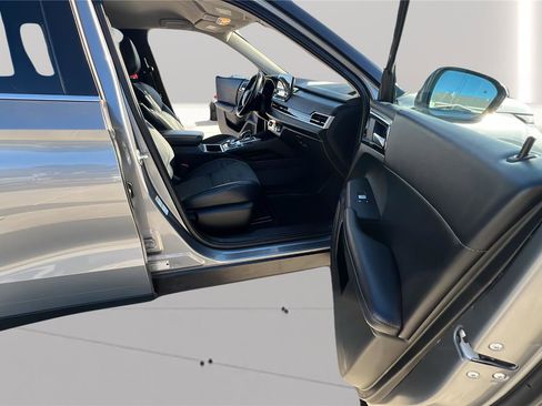 Used 2022 Mitsubishi Outlander SE image 13