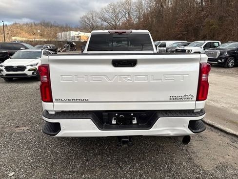 Used 2024 Chevrolet Silverado 3500 High Country w/ High Country Premium Package image 4