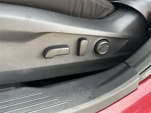 Certified 2025 Subaru Outback Premium image 19