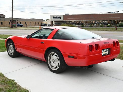 Used 1994 Chevrolet Corvette Base image 9