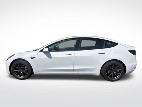 Used 2021 Tesla Model 3 Standard Range Plus RWD image 6