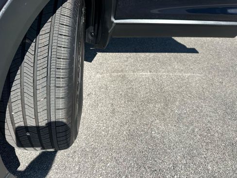 Used 2019 MAZDA CX-9 Touring w/ Touring Premium Package AWD/4WD image 17