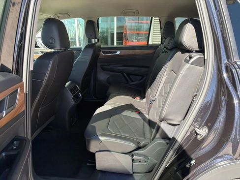 Certified 2024 Volkswagen Atlas SE image 14