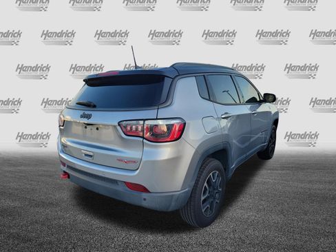 Used 2019 Jeep Compass Trailhawk w/ Cold Weather Group AWD/4WD image 10