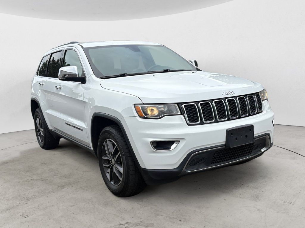 Used 2018 Jeep Grand Cherokee Limited AWD/4WD image 1