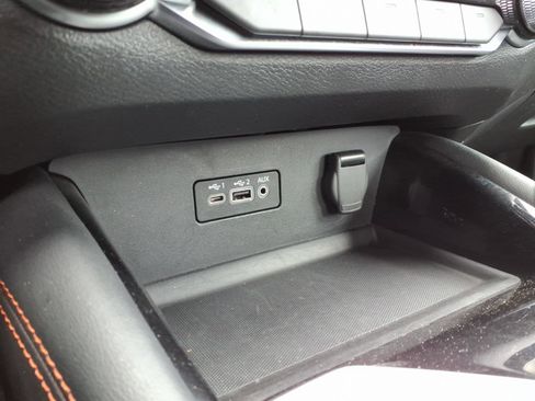 Used 2025 Nissan Altima 2.5 SR image 18