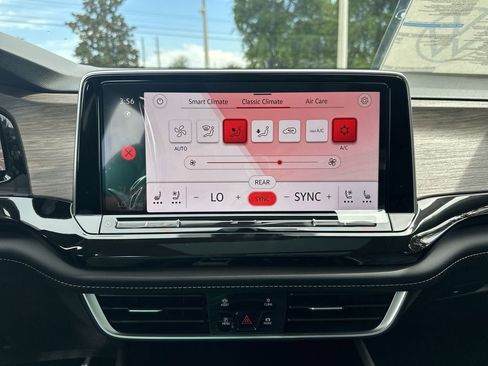 New 2026 Volkswagen Atlas SEL Premium R-Line image 19