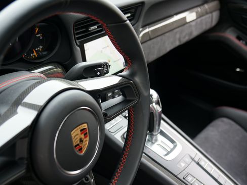 Used 2019 Porsche 911 GT2 RS RWD image 26