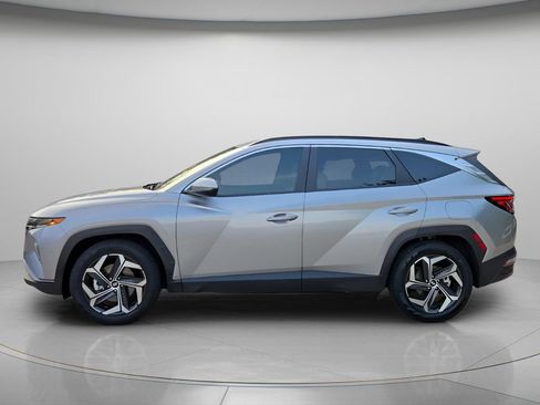 Used 2022 Hyundai Tucson SEL w/ Convenience + Premium Package FWD image 3