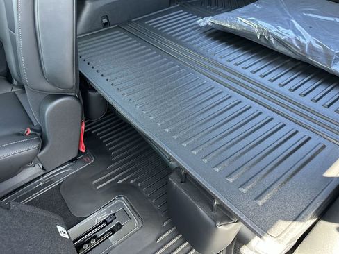 New 2025 Kia Telluride S image 27