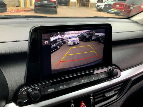 Certified 2023 Kia Forte LXS image 27